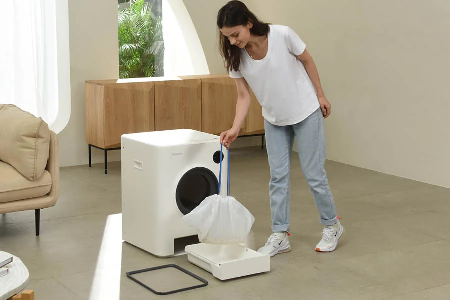 large litter box for multiple cats